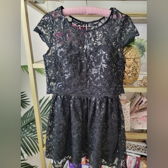 Bebe Black Sequin Two Piece Spaghetti Strap Christmas Dress Womens Size S/P - Picture 13 of 14